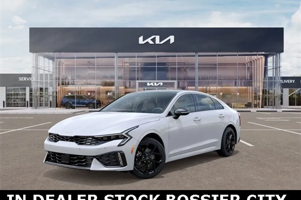 2026 Kia K5 GT-Line photo 1