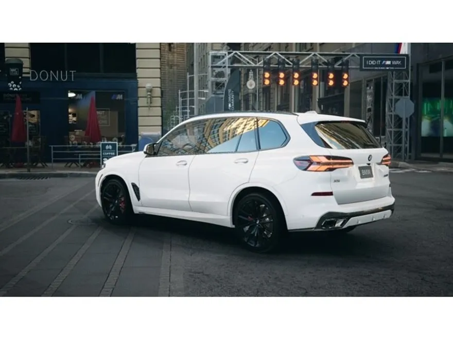 2026 Bmw X5 M60i photo 1