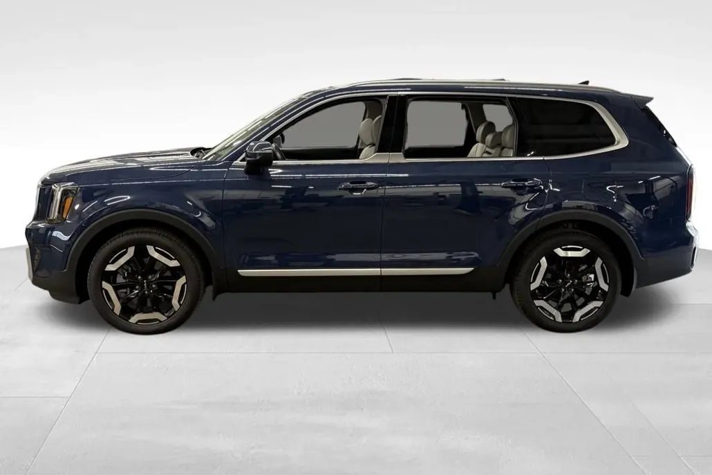 2024 Kia Telluride EX photo 1