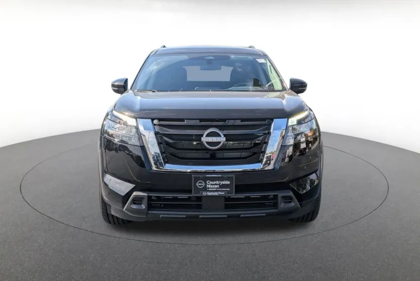 2025 Nissan Pathfinder SV photo 1