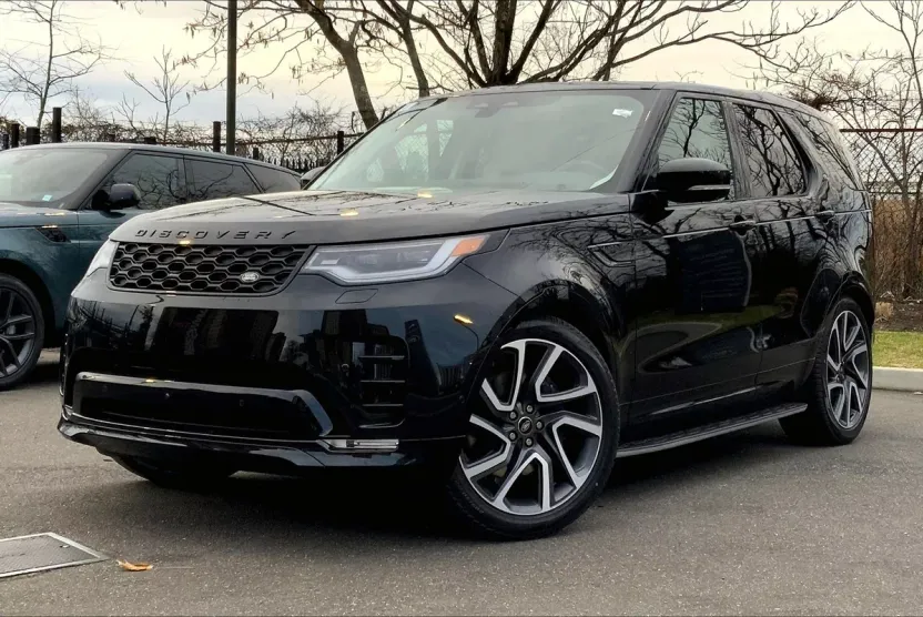 2025 Land Rover Discovery SE photo 1