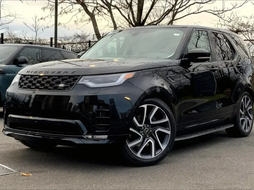2025 Land Rover Discovery SE photo 1