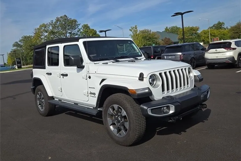 2021 Jeep Wrangler Unlimited Sahara photo 1