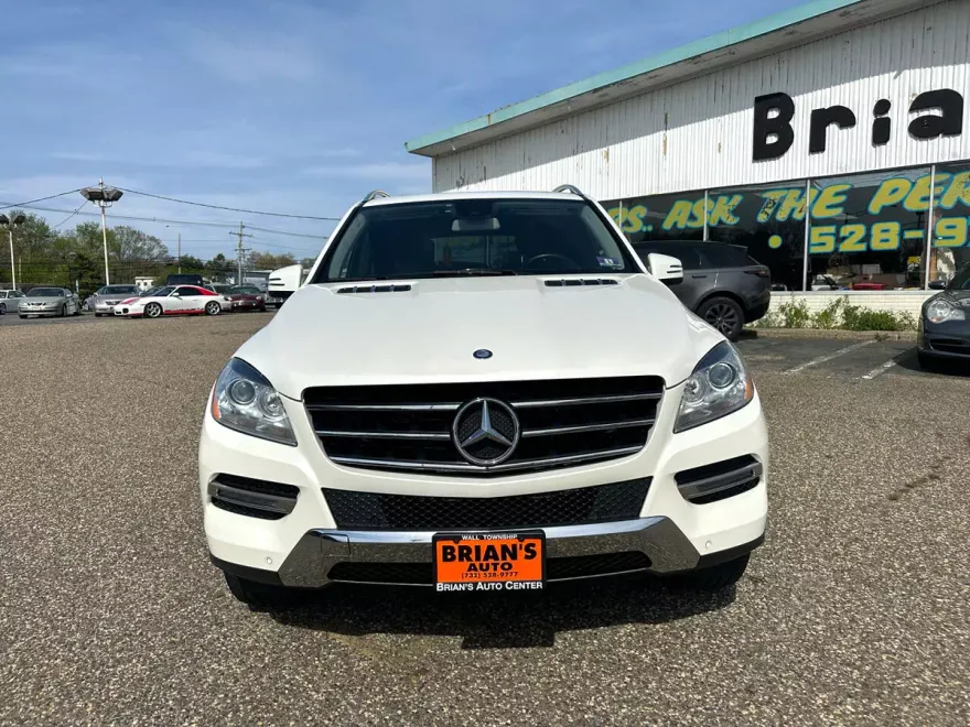 2015 Mercedes Benz ML 4MATIC 350 photo 2