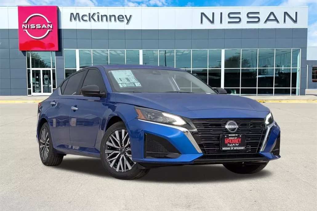2025 Nissan Altima SV photo 1
