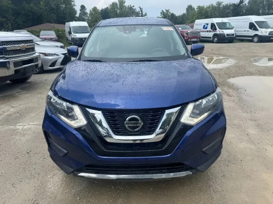 2019 Nissan Rogue S photo 1