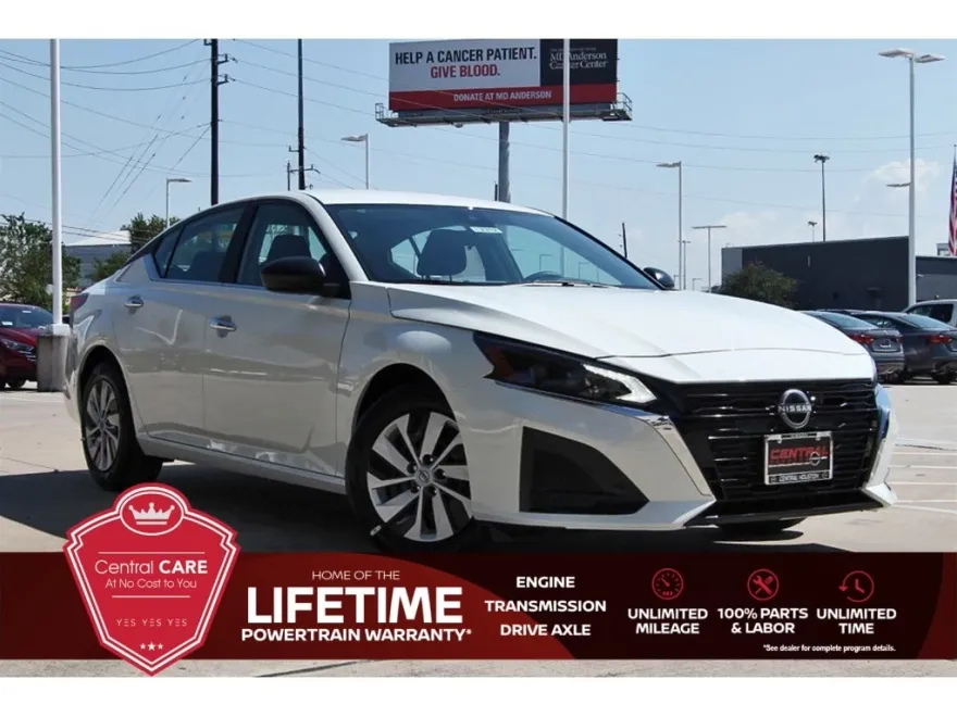 2025 Nissan Altima S photo 1