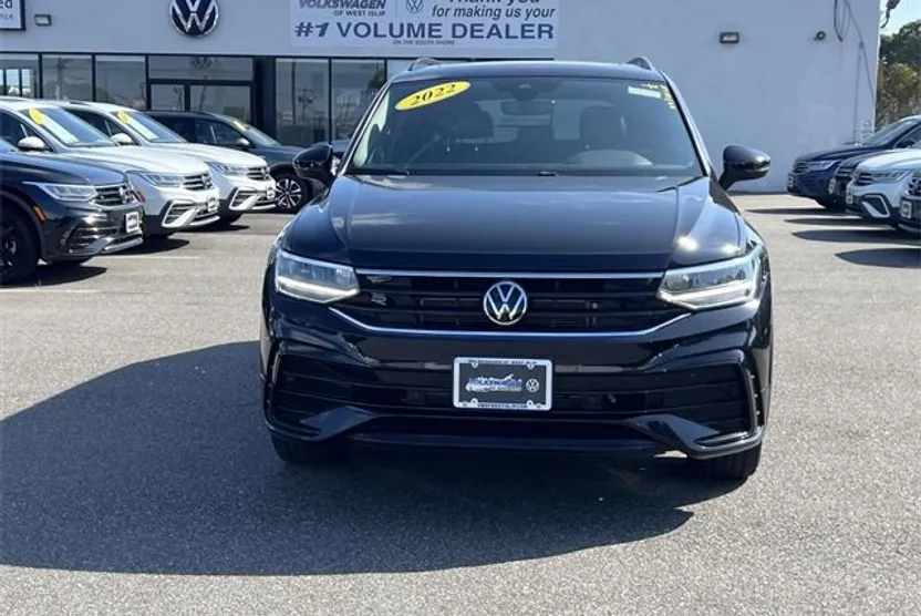 2022 Volkswagen Tiguan SE R-Line Black photo 1