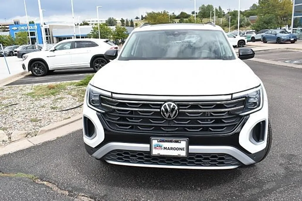 2025 Volkswagen Atlas Peak Edition SE photo 1