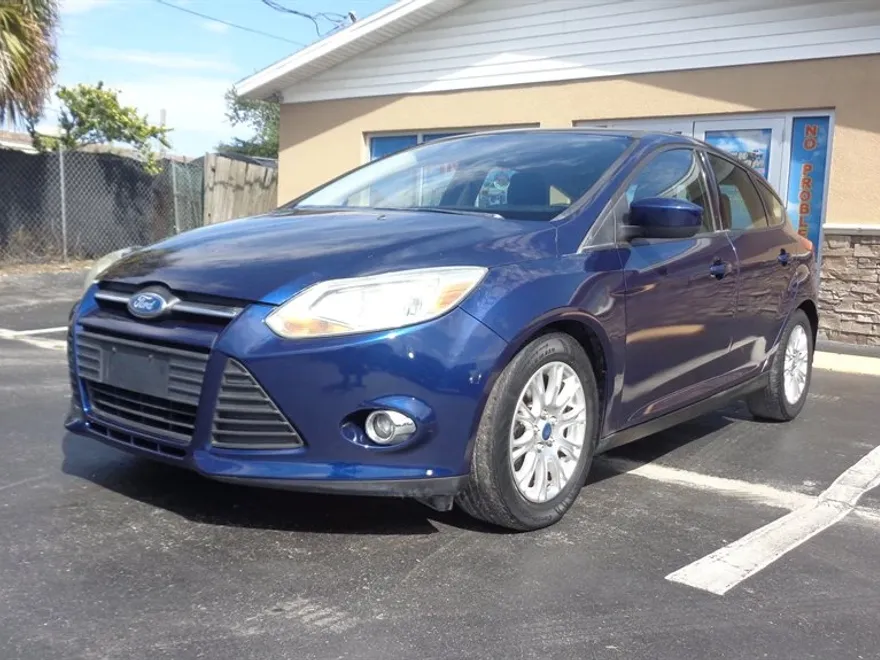 2012 Ford Focus SE photo 1