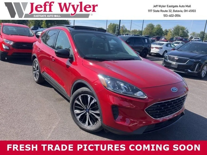 2022 Ford Escape SE photo 1