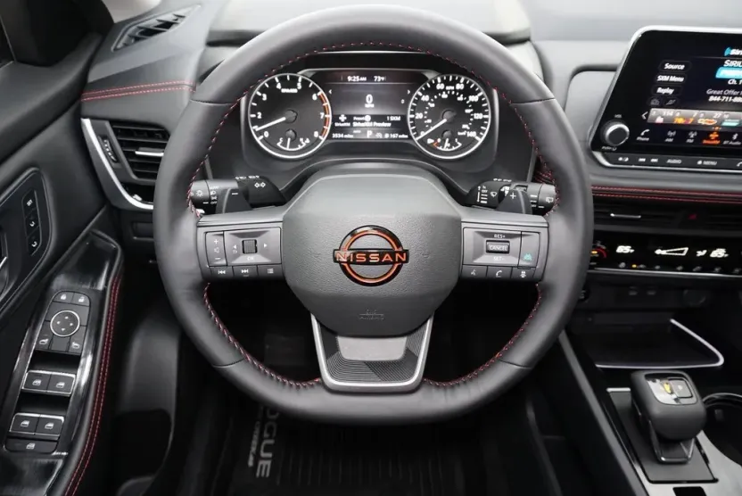 2025 Nissan Rogue SV photo 1
