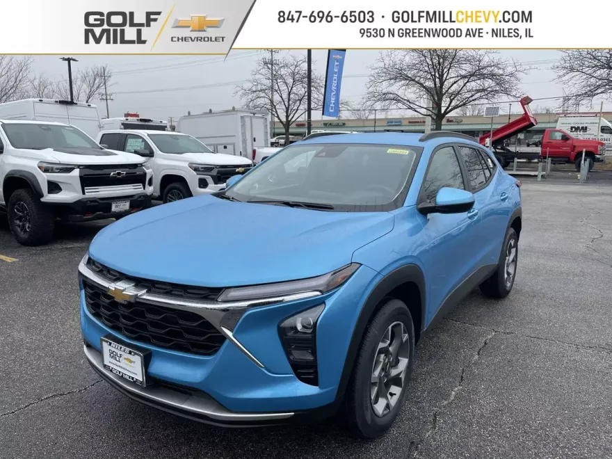 2025 Chevrolet Trax LT photo 1
