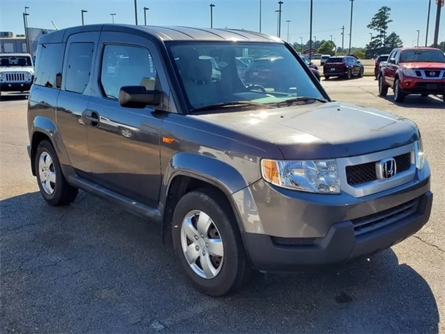 2011 Honda Element LX photo 1