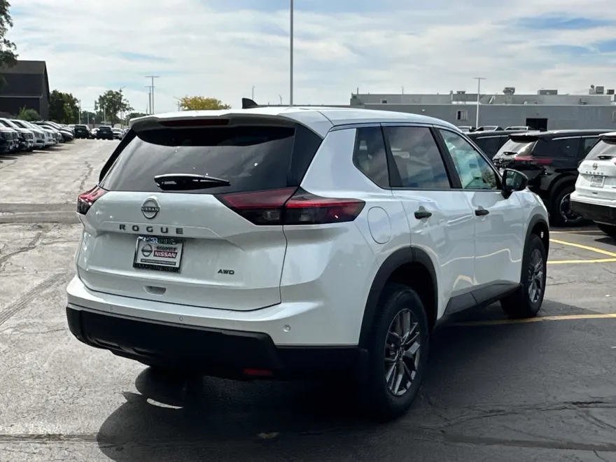 2025 Nissan Rogue AWD S photo 1