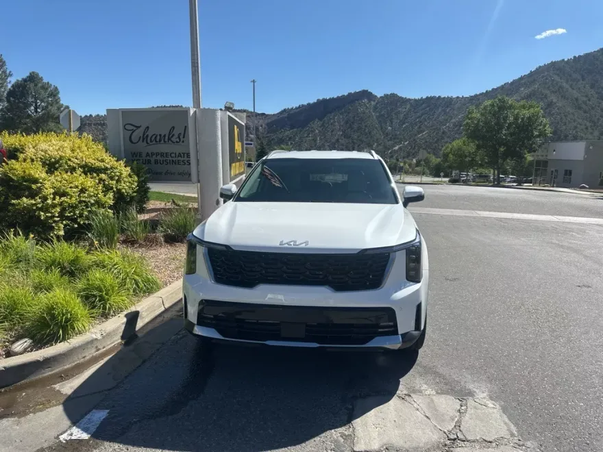 2025 Kia Sorento Hybrid EX photo 1