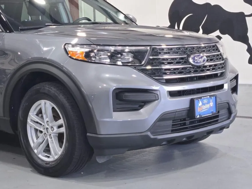 2022 Ford Explorer XLT photo 1