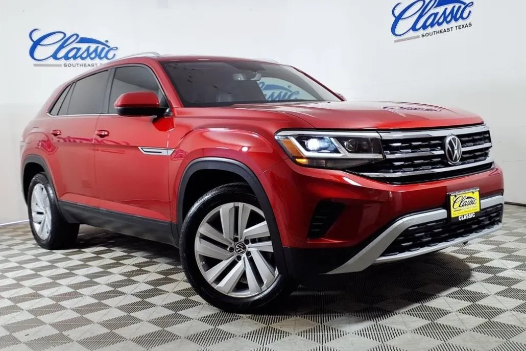 2022 Volkswagen Atlas Cross Sport V6 SE Technology photo 1