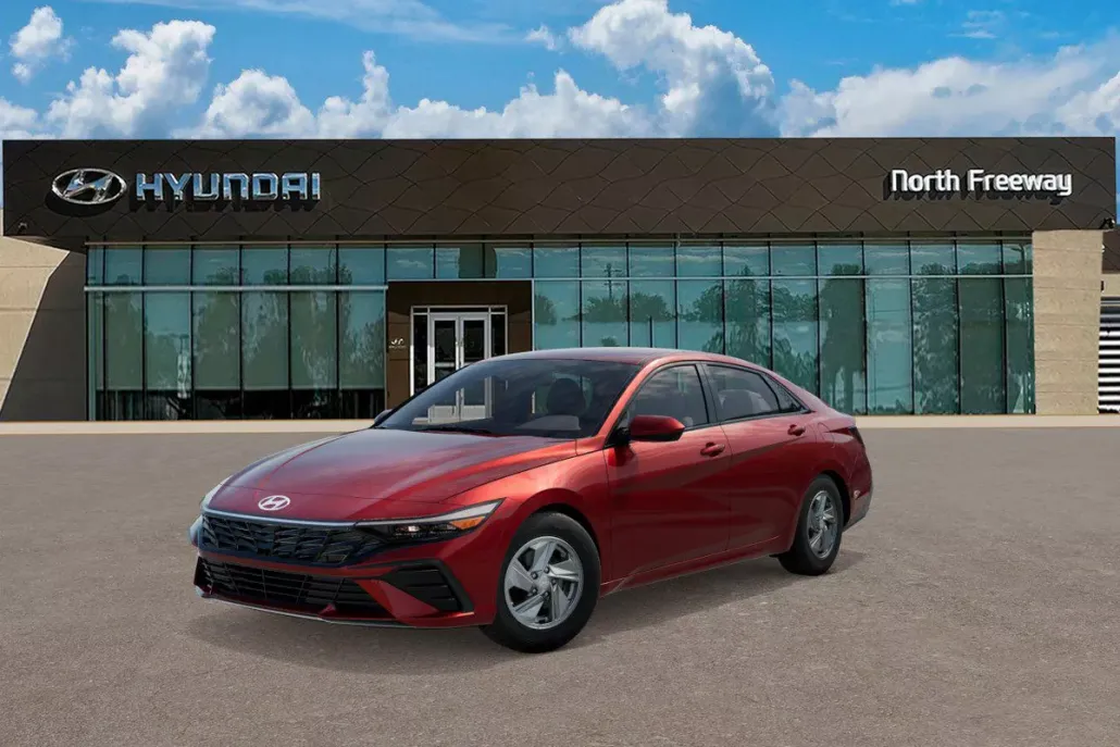 2025 Hyundai Elantra SE photo 1