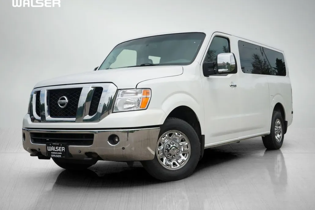 2021 Nissan NV3500 HD SL photo 1