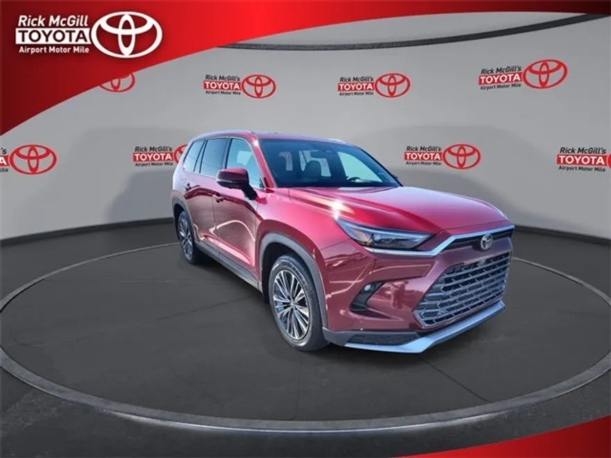 2026 Toyota Highlander Hybrid Platinum photo 1