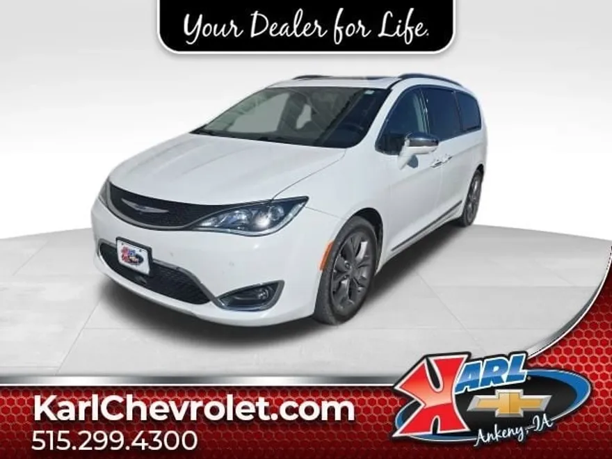 2018 Chrysler Pacifica Limited photo 1