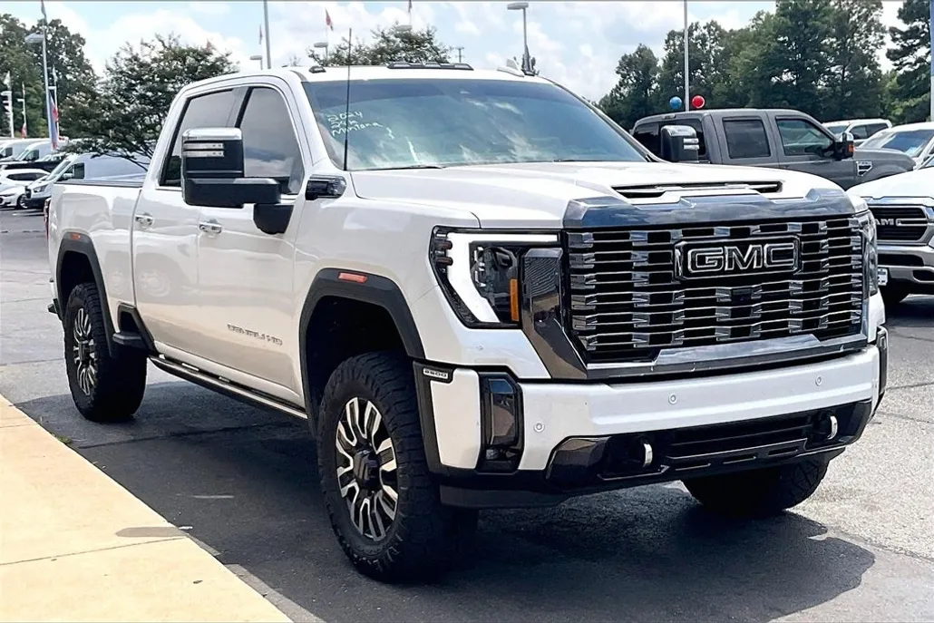 2024 Gmc Sierra HD Denali Ultimate photo 1