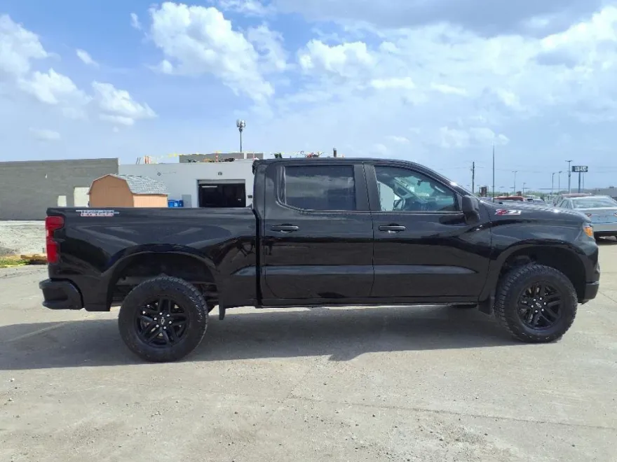 2024 Chevrolet Silverado 1500 Custom Trail Boss photo 1