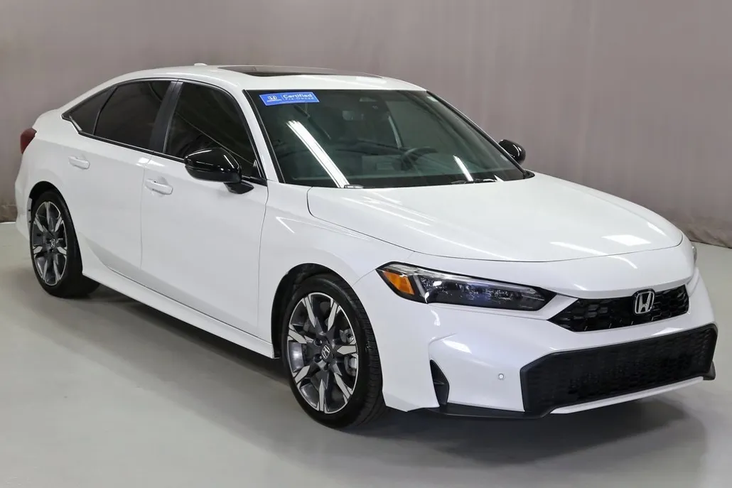 2025 Honda Civic Sport Hybrid photo 1