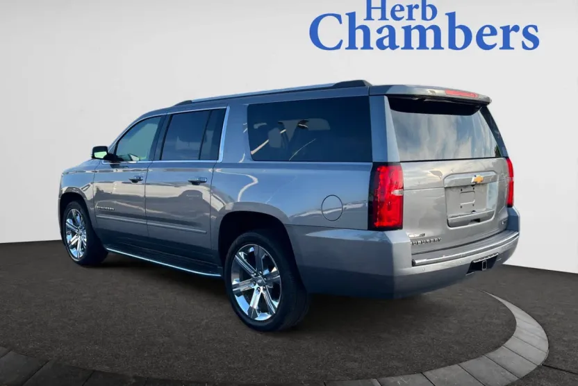 2018 Chevrolet Suburban Premier photo 1