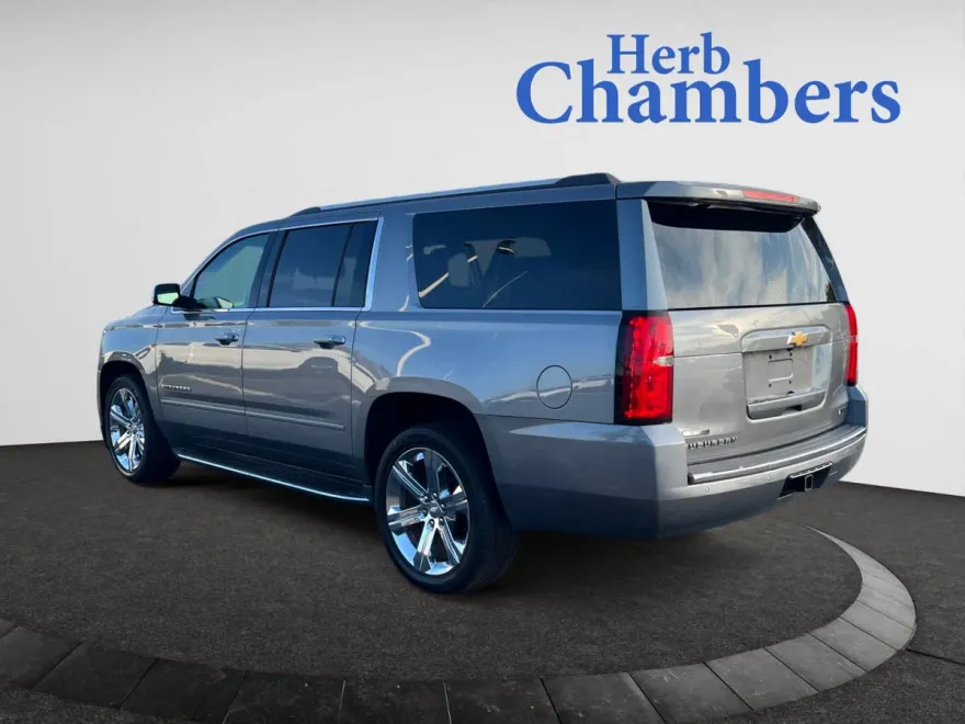 2018 Chevrolet Suburban Premier photo 1