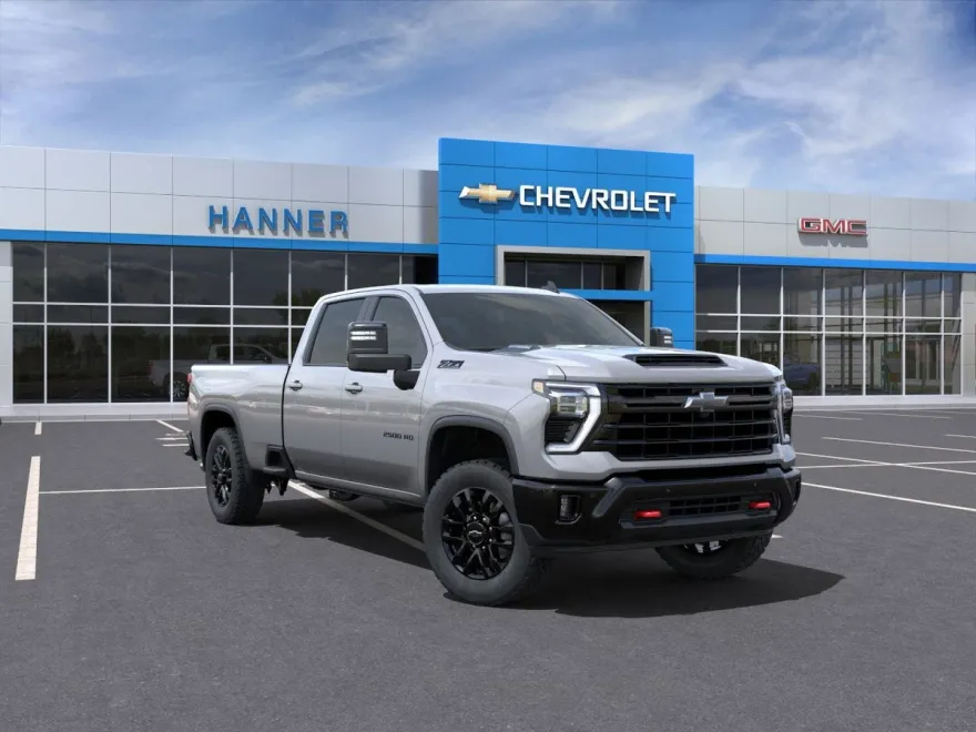 2025 Chevrolet Silverado LT photo 1