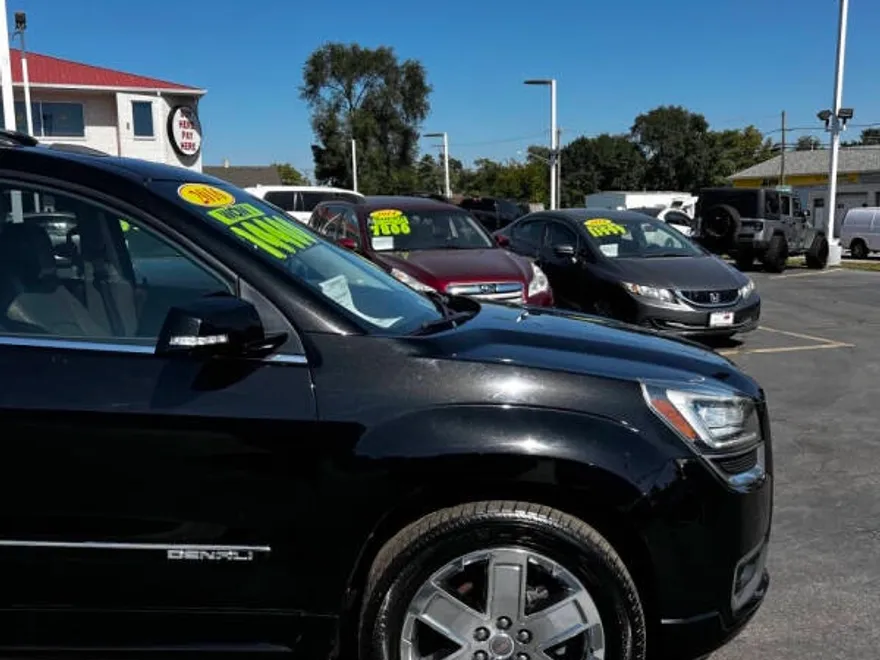 2016 Gmc Acadia Denali photo 1