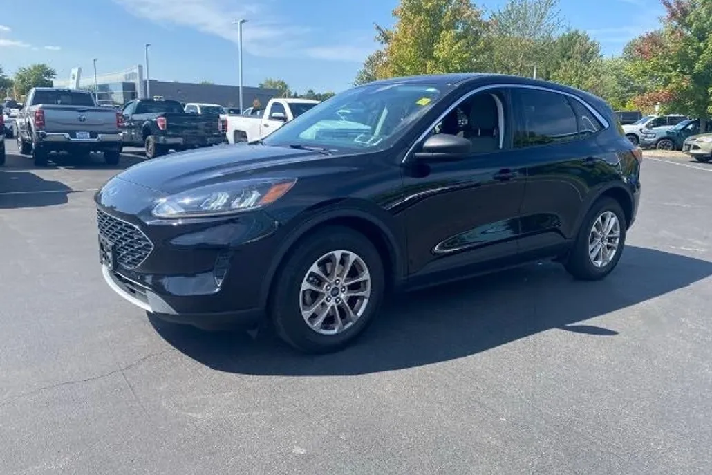 2022 Ford Escape SE photo 1