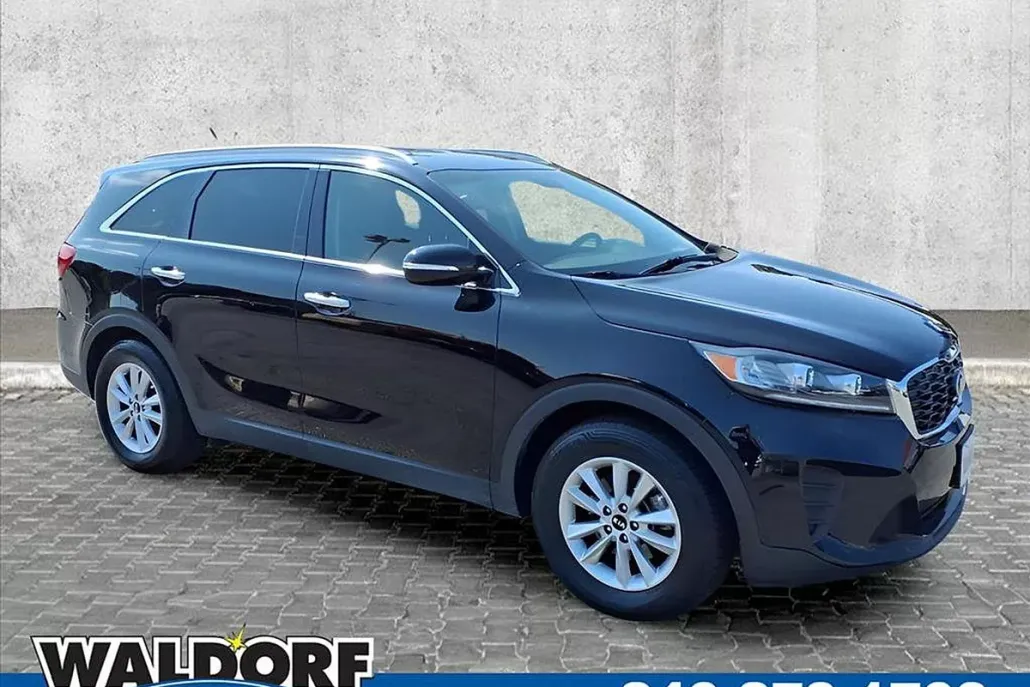 2020 Kia Sorento LX photo 1