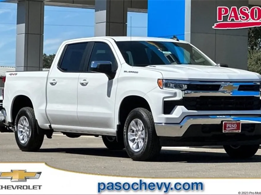 2026 Chevrolet Silverado 1500 LT photo 1