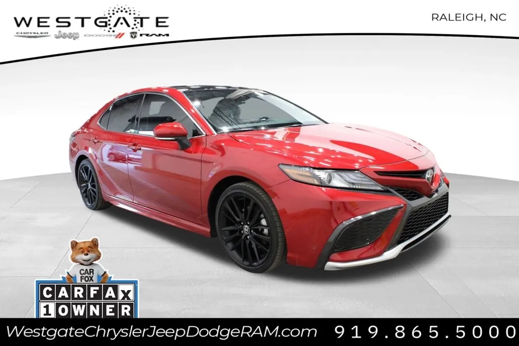 2023 Toyota Camry XSE V6 photo 1