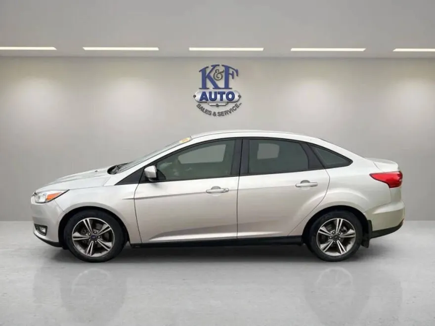 2018 Ford Focus SE photo 1