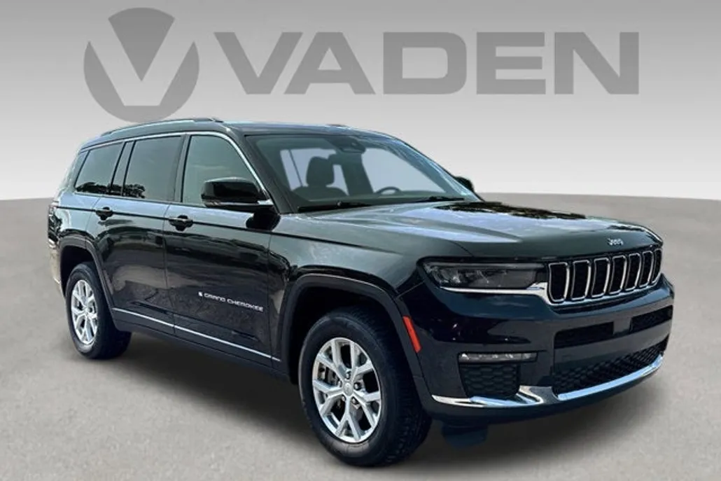 2023 Jeep Grand Cherokee Limited photo 1