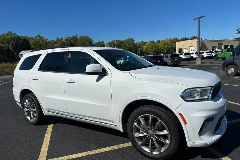2022 Dodge Durango SXT photo 1
