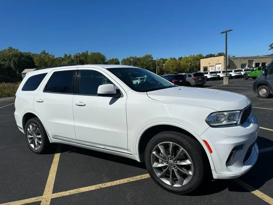 2022 Dodge Durango SXT photo 1