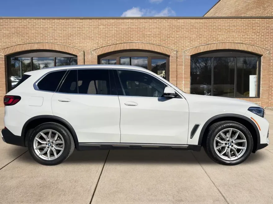 2023 Bmw X5 xDrive40i photo 1