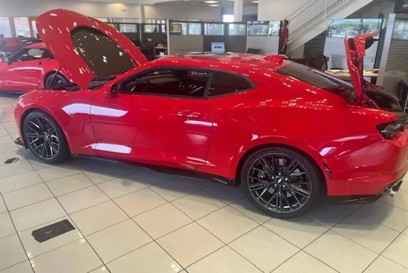 2019 Chevrolet Camaro ZL1 photo 1