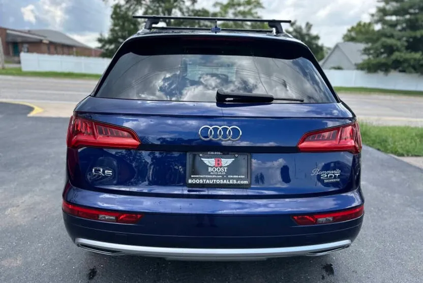 2018 Audi Q5 2.0T Premium photo 1