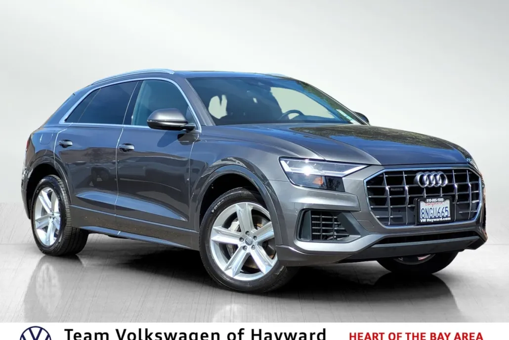 2019 Audi Q8 Premium photo 1