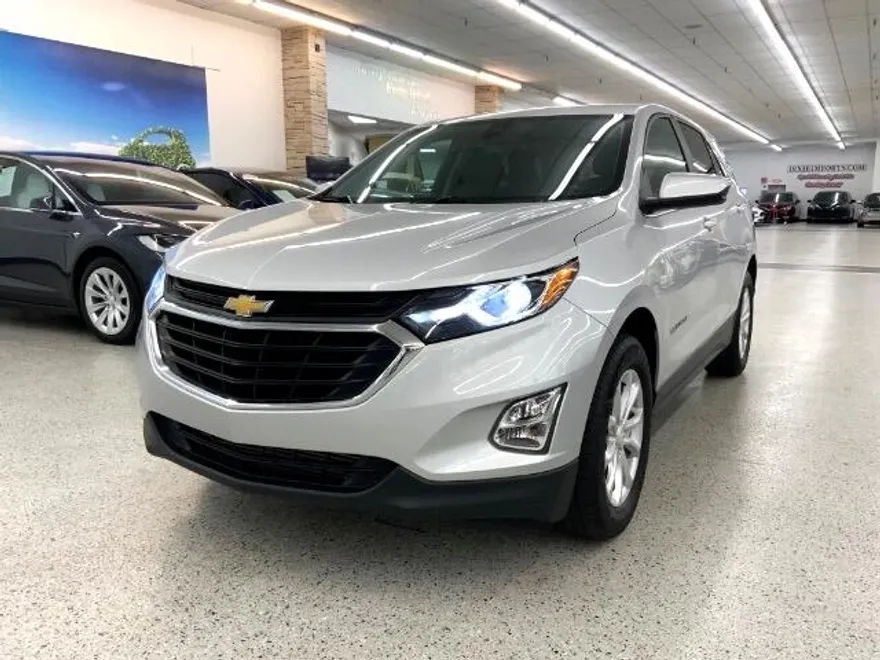 2021 Chevrolet Equinox LT photo 1