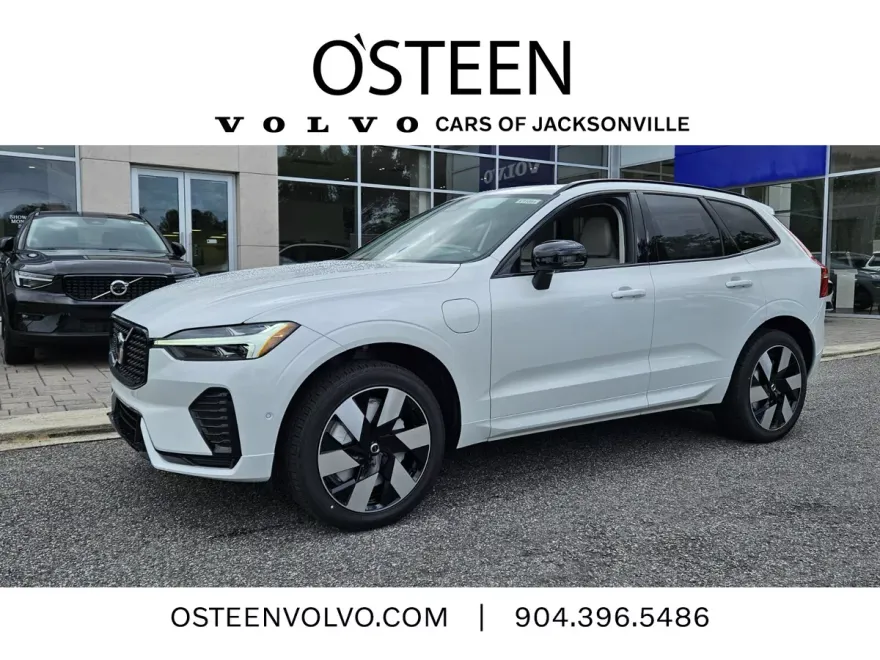 2025 Volvo XC60 Hybrid T8 Plus photo 1