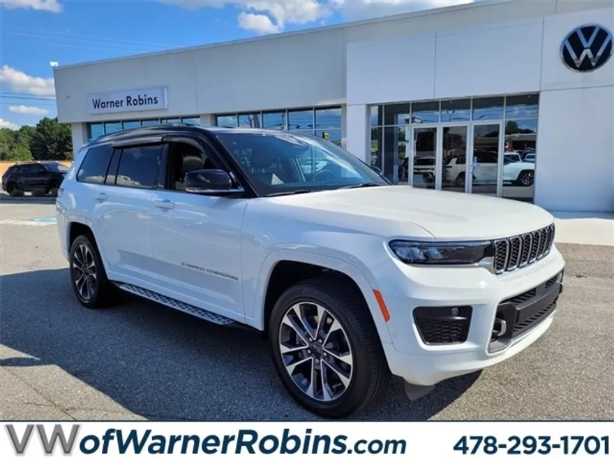 2024 Jeep Grand Cherokee Overland photo 1