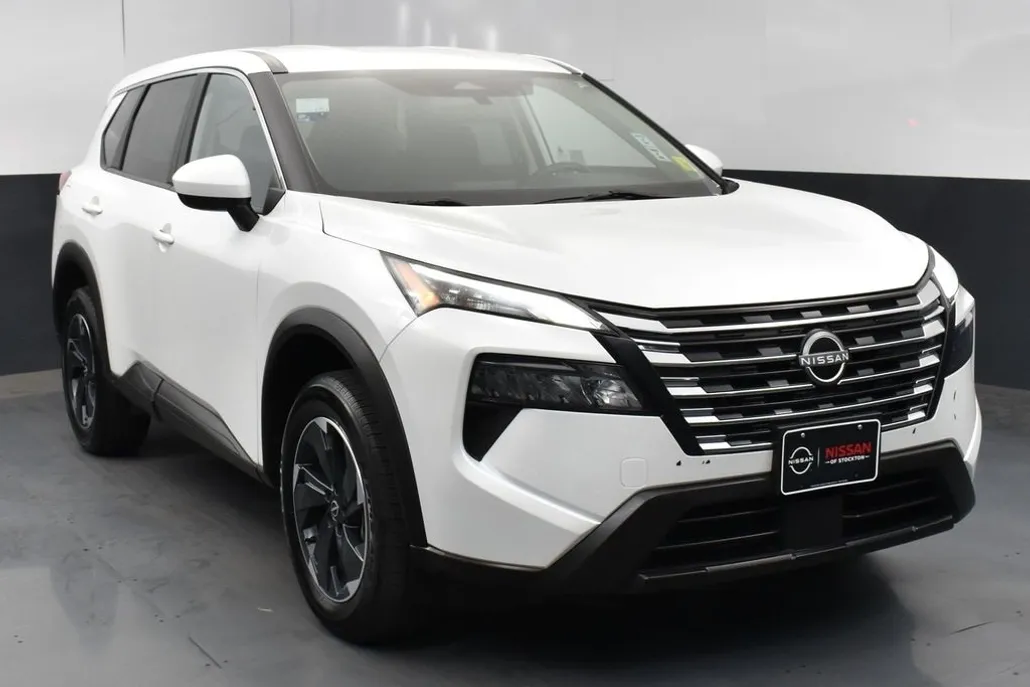 2024 Nissan Rogue SV photo 1