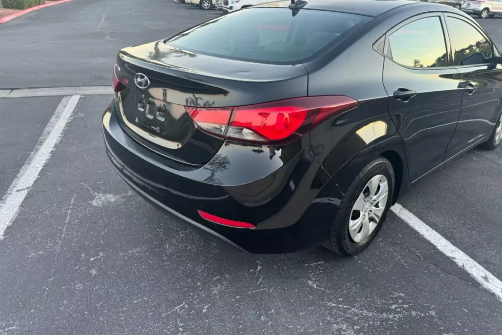 2015 Hyundai Elantra GLS photo 1